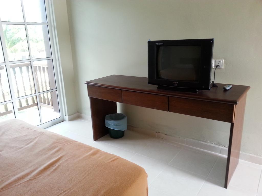 Mersing Beach Resort Room photo